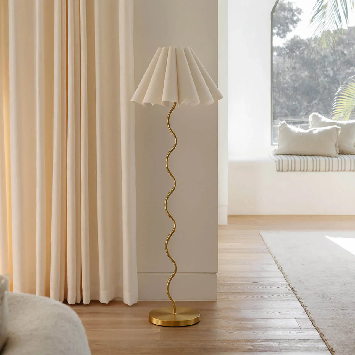 Lucy Floor Lamp